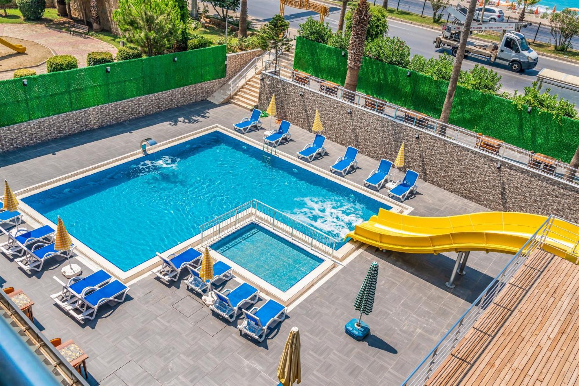 Arsı Paradıse Otel 4*